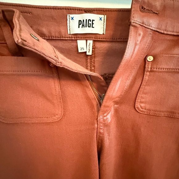 PAIGE Leenah Ankle Patch Pockets in Clay Sunset Luxe Coating Jeans - Picture 4 of 8